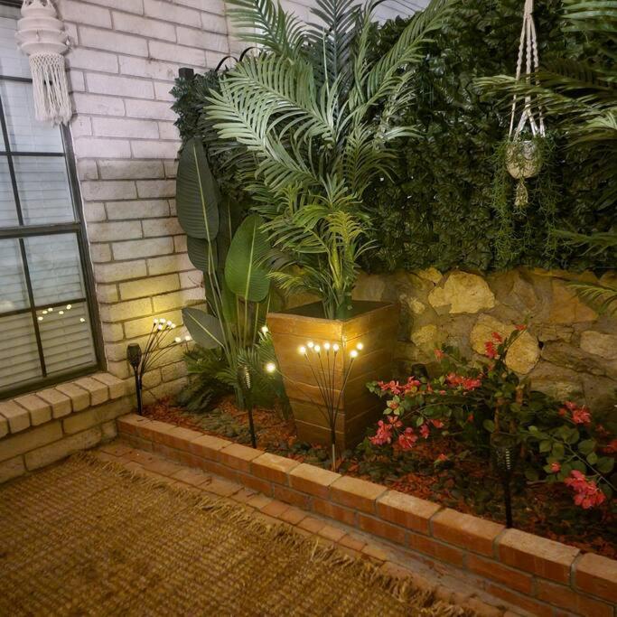 The Ritz Spa Sanctuary Hot Tub/Patio/Fam/Pet Las Cruces Kültér fotó